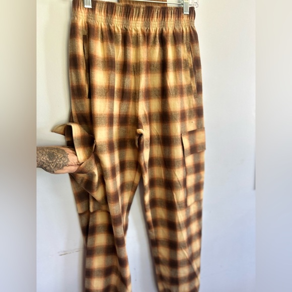 Gilded Intent plaid joggers cargo slouchy baggy pants - Picture 4 of 13